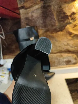 Stivali alti neri taglia 37