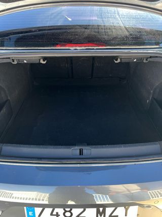 Volkswagen Passat 2011