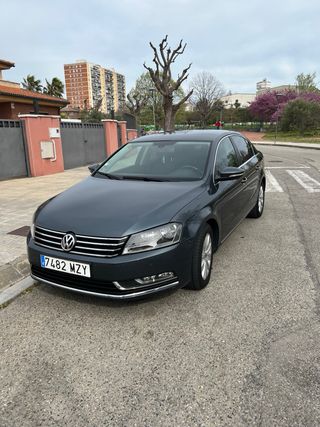 Volkswagen Passat 2011