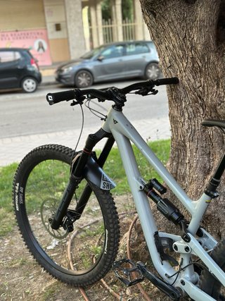 YT Capra 2025