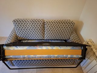 Sofá Cama. Cama Sin Estrenar