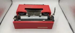 Máquina de escribir Olivetti Lettera 31 Roja
