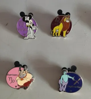 Lote 10 pines Disney Horóscopo Hidden Mickey