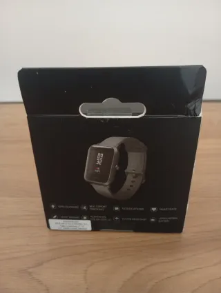 Reloj Amazfit Negro y Azul