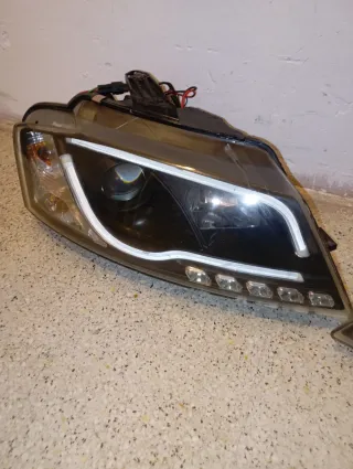 2 Faros LED Audi