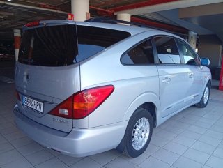 SsangYong Rodius 2013
