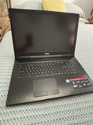 MSI Raider GE73 RGB