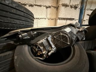 Faro Opel Corsa D izquierdo Valeo GM 13186381