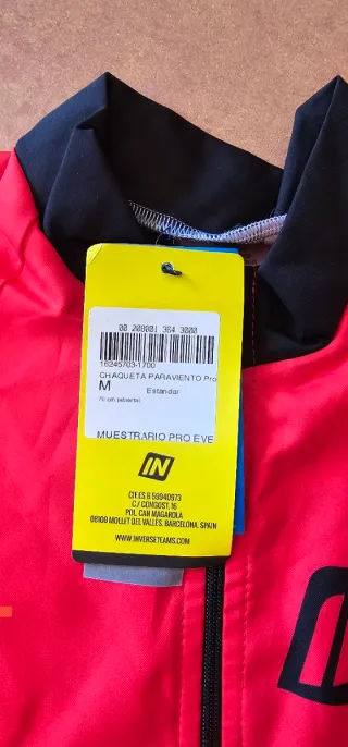 Cortavientos Inverse Rojo y Negro Talla M