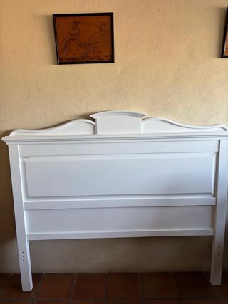 Cabecero de madera blanco