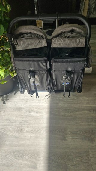 “Carro gemelar Niu Vent Twin + 2 sacos invierno "