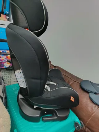 Silla coche Babyauto Negra