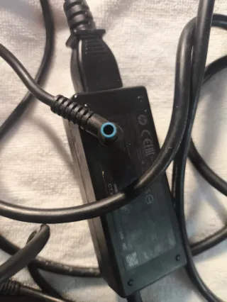 Cargadores HP y Dell Originales 18 euros cada uno