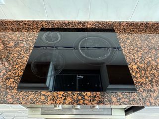 Vitrocerámica Beko 3 fuegos