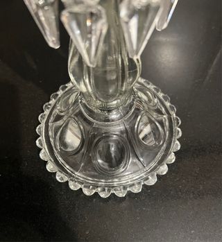 Candelabro in cristallo intagliato con pendenti