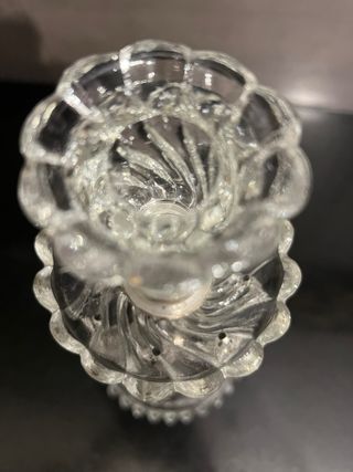 Candelabro in cristallo intagliato con pendenti