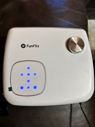 Proyector Portátil RD882 LCD