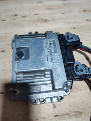 CENTRALITA MOTOR UCE PEUGEOT PARTNER KOMBI Premiu