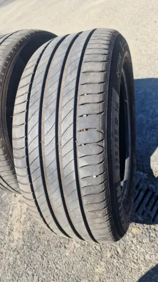 Neumáticos 225/55/16
