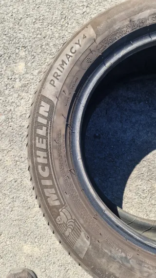 Neumáticos 225/55/16