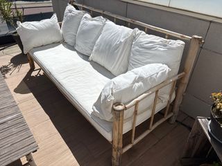 Sofá de bambú exterior