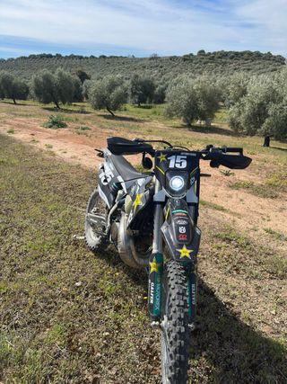 Husqvarna TE 250i 2021 Enduro