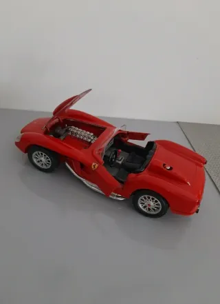 Ferrari Testarossa in Metallo da Collezione