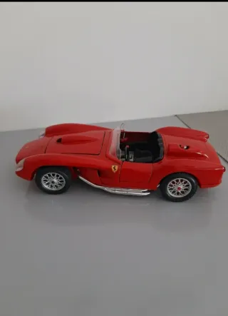 Ferrari Testarossa in Metallo da Collezione