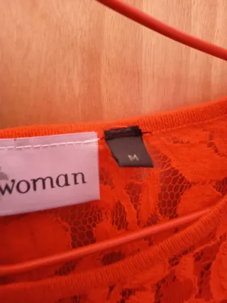 Camiseta naranja encaje talla M