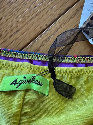 Bikini 4Giveness nuovo con pochette