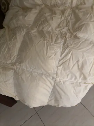 Edredón blanco matrimonial