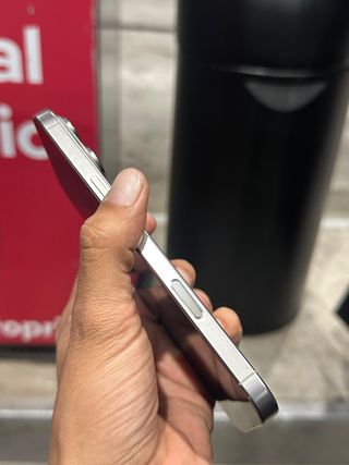 iPhone 16 Pro Max bateria del 100%