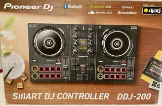 Mesa de mezclas Pioneer DDJ-200
