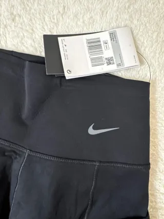 Nike Shorts Deportivos Negros Mujer