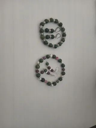 Conjunto Pulsera y Pendientes. Piedras naturales