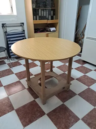 Mesa camilla redonda de madera