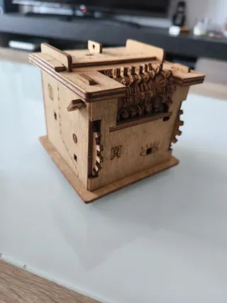 Juego Escape Room Cluebox