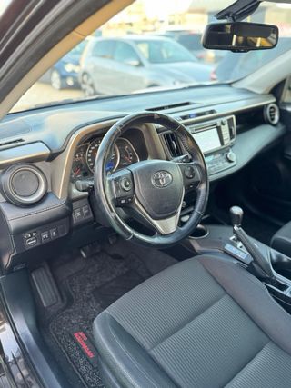 Toyota RAV4 2015 4*4 AWD