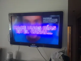 TV Philips 32 Ambilight 32PFL7603D