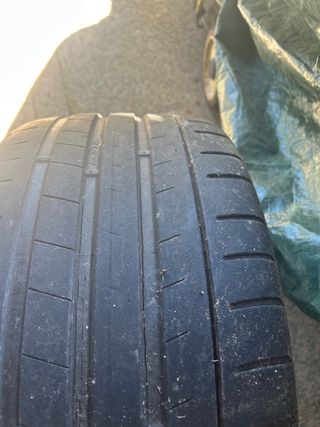 Neumático Kumho 255/35/19