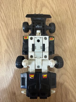 Figura JARUGA G1 Transformers