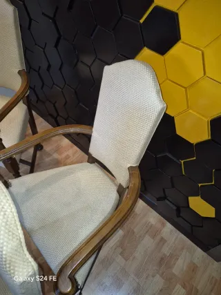 Sillas Valenti de madera y tela