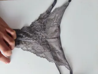 Tanga de encaje gris U$@d0