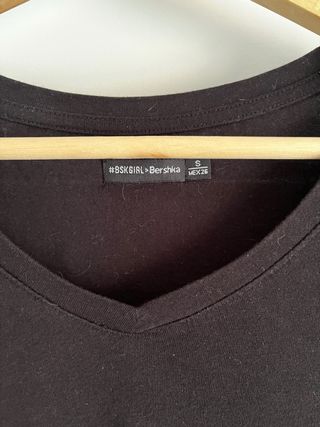 Camiseta Bershka Negra Talla S