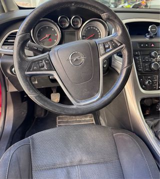 Opel Astra J (también se escuchan ofertas)