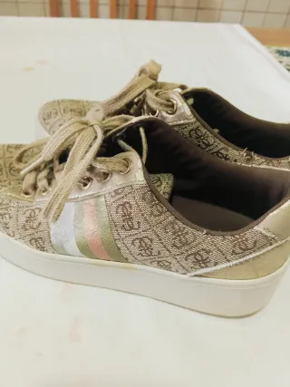 Sneakers Guess donna marroni/oro