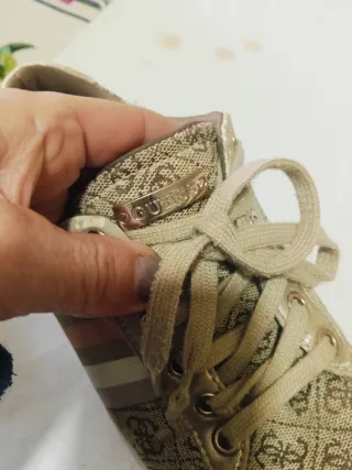 Sneakers Guess donna marroni/oro