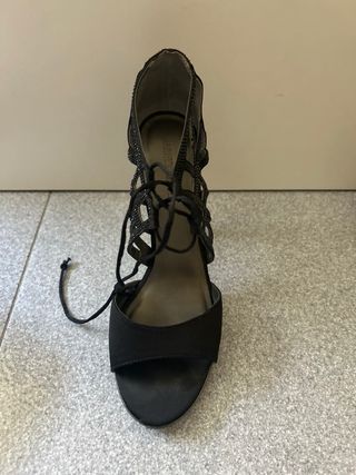 Sandalias Manoukian fiesta negras con brillantes