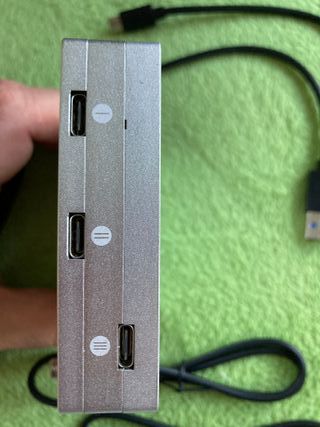 Caja discos NVMe y SATA