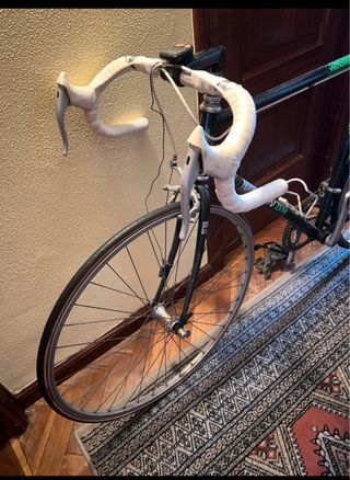 Bicicleta de carreras BH Vision